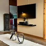 Rimelig Og Romslig Leilighet, 5 Pers Apartmán