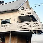 Rimelig Og Romslig Leilighet, 5 Pers Apartmán *