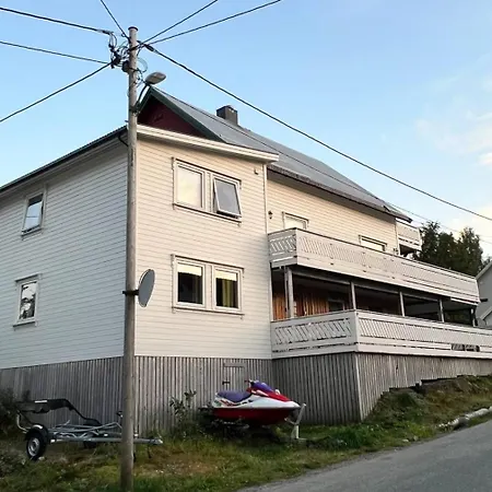 Rimelig Og Romslig Leilighet, 5 Pers Apartmán